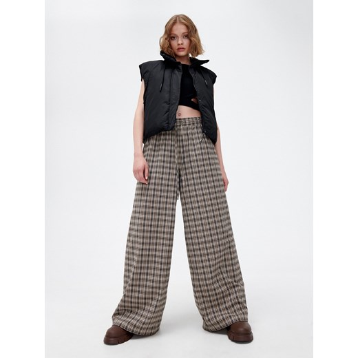Cropp - Spodnie wide leg w kratę - Beżowy Cropp 34 Cropp