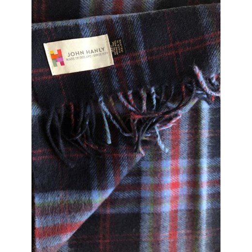 Granatowy szalik z wełny merino w kratkę Tartan I Wełna OneSize Tartan i Wełna