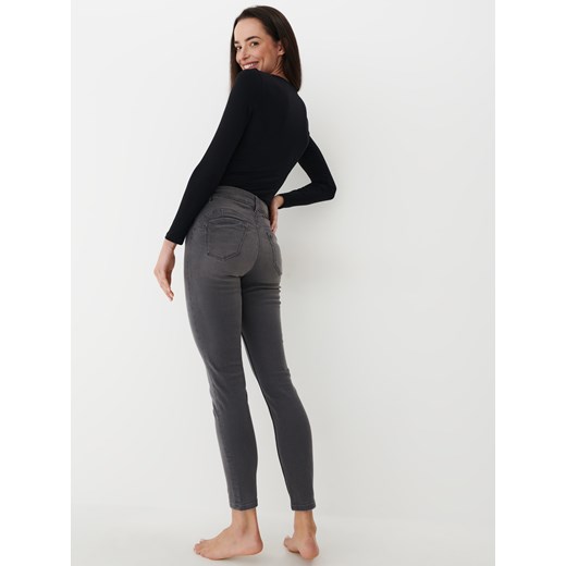 Szare jeansy damskie Mohito casual