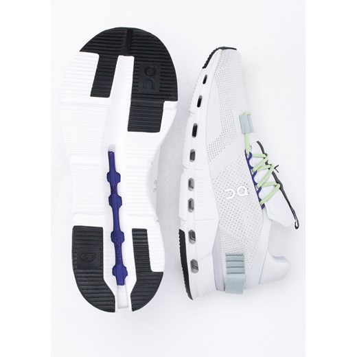 Sneakersy męskie białe On Running Cloudnova On Running 47.5 Sneaker Peeker