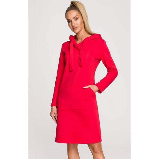 Czerwona dresowa sukienka z kapturem i kieszenią M695, Kolor czerwony, Rozmiar L, MOE ze sklepu Primodo w kategorii Sukienki - zdjęcie 143566312