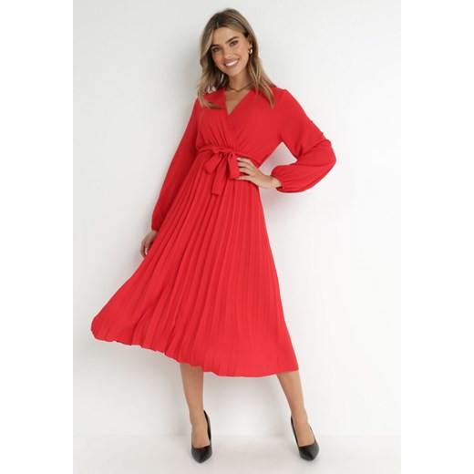 Czerwona Sukienka Mesyre ze sklepu Born2be Odzież w kategorii Sukienki - zdjęcie 143700572