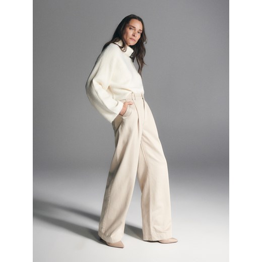 Reserved - Spodnie z lyocellem - Beżowy Reserved L Reserved