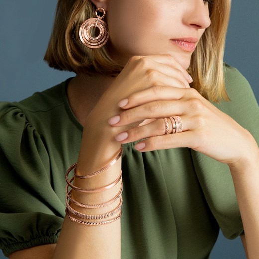 Pierścionek Etno III różowe pozłocenie Lilou One size Lilou 