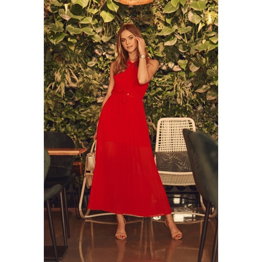 Wieczorowa sukienka plisowana czerwona 87272  fasardi.com