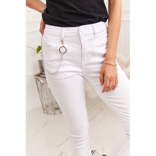 Dopasowane spodnie jeansowe białe 250 29, 27, 25, 28, 26 okazja fasardi.com