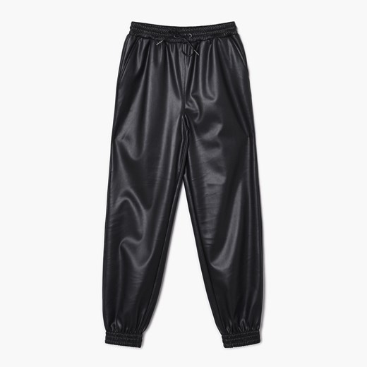 Cropp - Czarne joggery z imitacji skóry - Czarny Cropp 36 Cropp