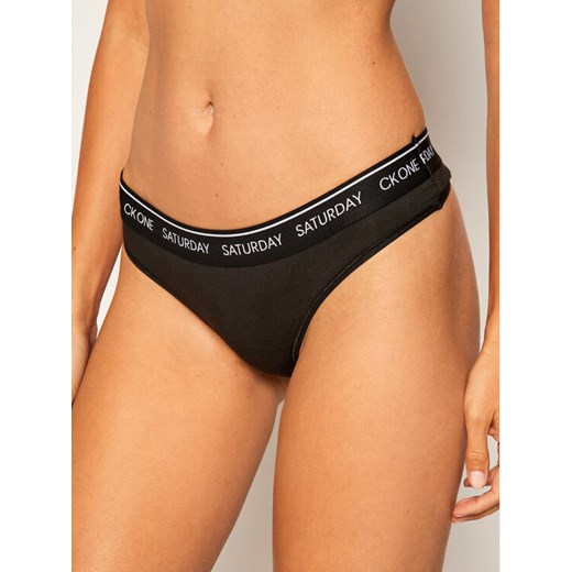 Calvin Klein Underwear Komplet 7 par stringów 000QF5937E Czarny Calvin Klein Underwear S wyprzedaż MODIVO