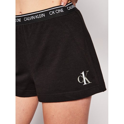 Calvin Klein Underwear Szorty piżamowe Lounge 000QS6428E Czarny Regular Fit Calvin Klein Underwear XS wyprzedaż MODIVO
