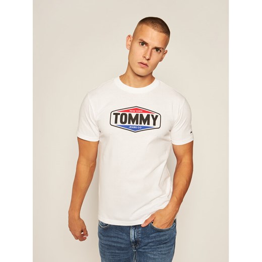 Tommy Jeans T-Shirt Printed Logo DM0DM08672 Biały Regular Fit Tommy Jeans L okazja MODIVO