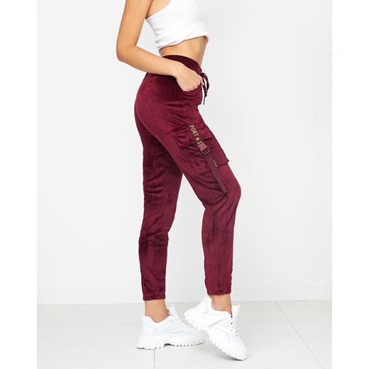Bordowe damskie welurowe spodnie dresowe typu cargo PLUS SIZE - Odzież Royalfashion.pl 5XL-50 royalfashion.pl