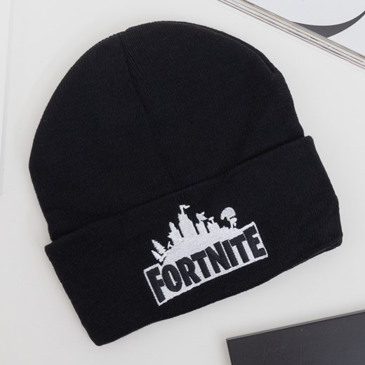 Czarna czapka beanie z napisem - Akcesoria Royalfashion.pl royalfashion.pl