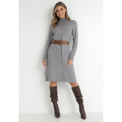 Sukienka Born2be z dzianiny z długim rękawem z golfem 
