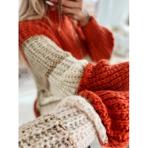 Sweter w beżowe i pomarańczowe paski Viteris E218 Bellerina ONE SIZE Charlotte Fashion