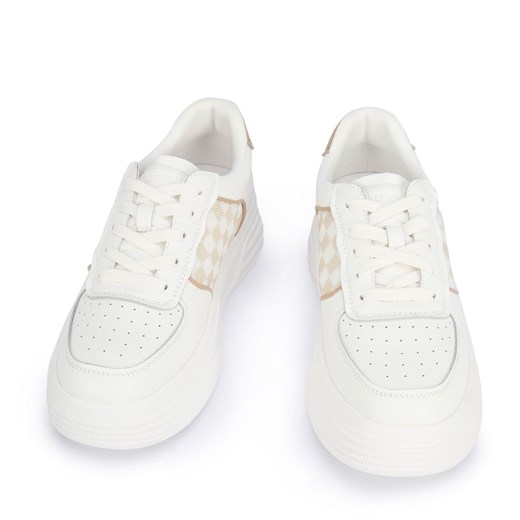 Damskie sneakersy skórzane ze wstawkami w kratkę biało-beżowe ze sklepu WITTCHEN w kategorii Buty sportowe damskie - zdjęcie 146441694