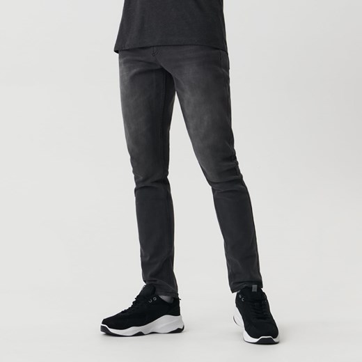 Jeansy męskie Sinsay czarne 