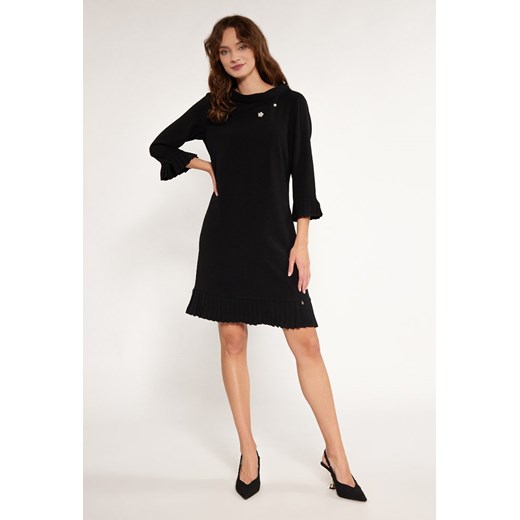 Elegancka sukienka z broszką 44 promocja MONNARI