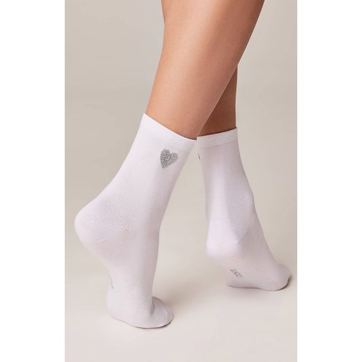 Bawełniane białe skarpetki damskie z błyszczącym sercem, Kolor biały, Rozmiar 36-37, Conte ze sklepu Intymna w kategorii Skarpetki damskie - zdjęcie 147085701