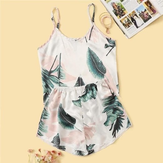 Piżama damska satynowa z roślinnymi motywami - Biały / S ze sklepu Maybella.pl w kategorii Piżamy damskie - zdjęcie 147294810