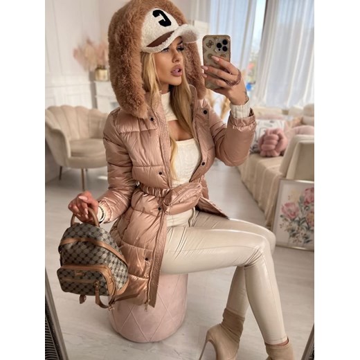 Płaszcz pikowany szampański z paskiem z nerką H276 M/38 Charlotte Fashion