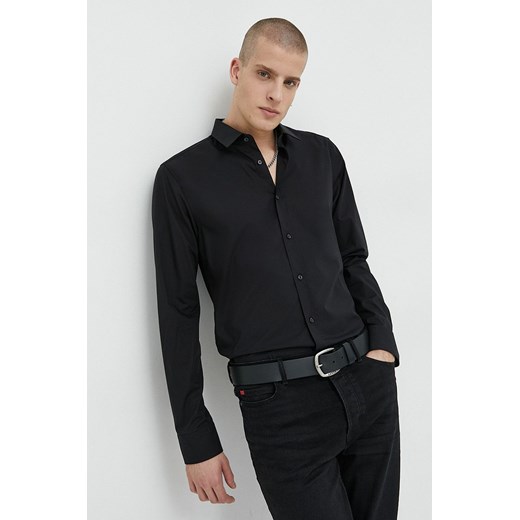 HUGO koszula męska kolor czarny slim z kołnierzykiem klasycznym 50479396 ze sklepu ANSWEAR.com w kategorii Koszule męskie - zdjęcie 147577893