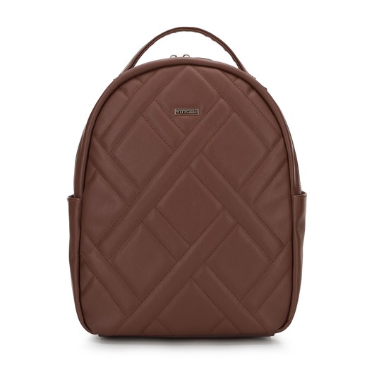 Damski plecak z ekoskóry z geometrycznym pikowaniem brązowy ze sklepu WITTCHEN w kategorii Plecaki - zdjęcie 148012944