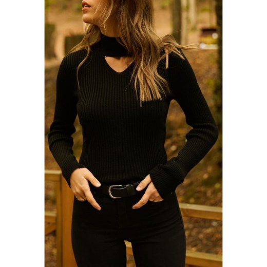 Sweter w kolorze czarnym Chezalou onesize okazja Limango Polska