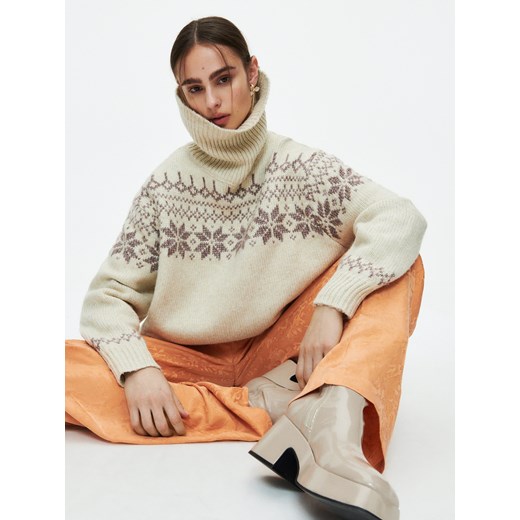 Reserved - Sweter ze świątecznym motywem - Kremowy Reserved L Reserved