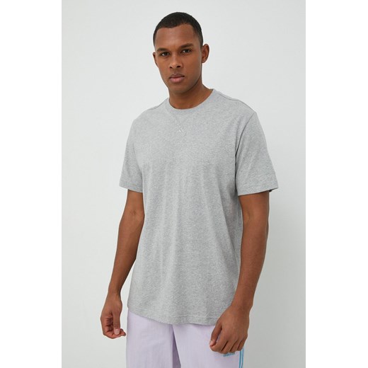 Adidas t-shirt bawełniany kolor szary melanżowy L ANSWEAR.com