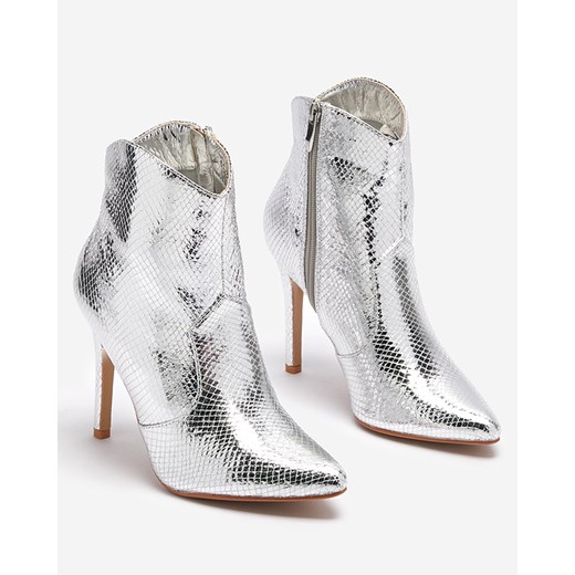 Botki Royalfashion.pl eleganckie zimowe srebrne z zamkiem