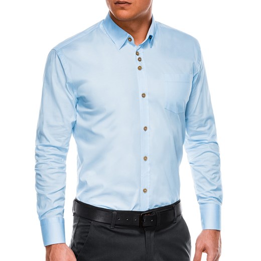 Koszula męska z kontrastowymi guzikami SLIM K302 - błękitna Edoti S promocyjna cena ombre