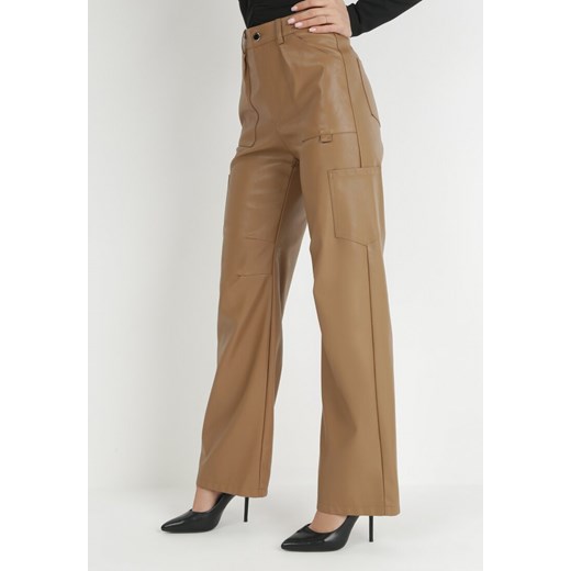 Ciemnobeżowe Spodnie Szerokie z Imitacji Skóry Ononi ze sklepu Born2be Odzież w kategorii Spodnie damskie - zdjęcie 148403274