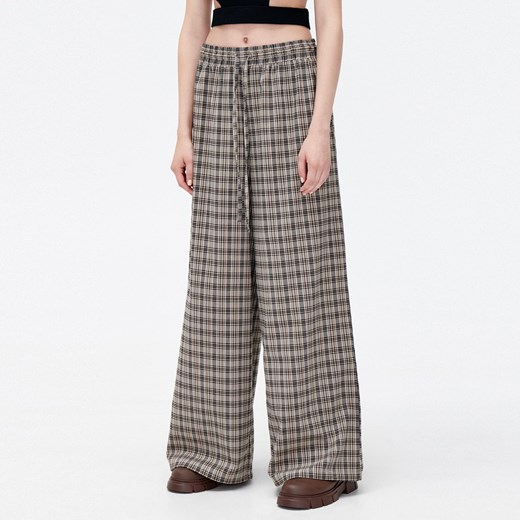 Cropp - Spodnie wide leg w kratę - Beżowy Cropp 42 okazyjna cena Cropp