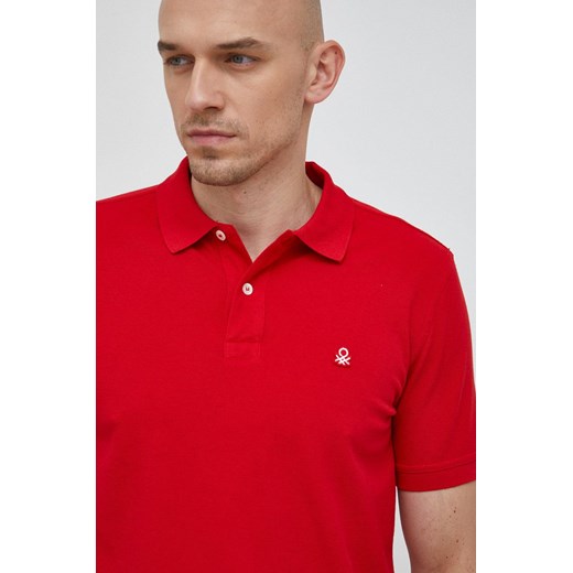 United Colors of Benetton polo bawełniane kolor czerwony gładki ze sklepu ANSWEAR.com w kategorii T-shirty męskie - zdjęcie 149002161