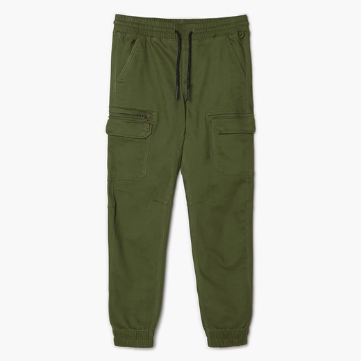 Cropp - Zielone joggery z kieszeniami cargo - zielony ze sklepu Cropp w kategorii Spodnie męskie - zdjęcie 149321083