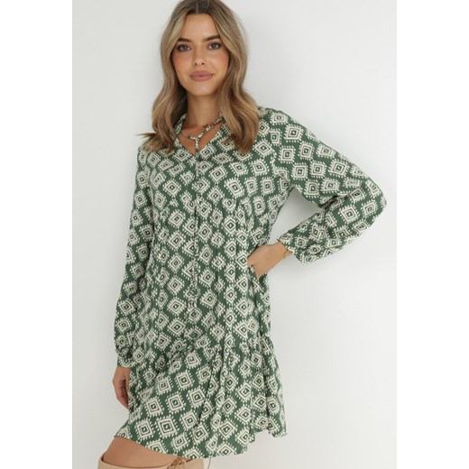 Zielona Sukienka Rozkloszowana w Geometryczny Wzór Zirami ze sklepu Born2be Odzież w kategorii Sukienki - zdjęcie 149389313