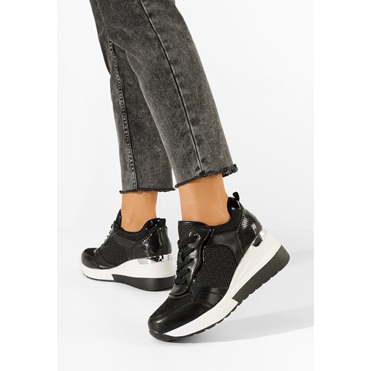 Czarne sneakersy na koturnie Arilova ze sklepu Zapatos w kategorii Buty sportowe damskie - zdjęcie 149402851
