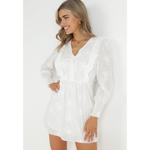 Biała Sukienka z Haftowanej Tkaniny z Gumką w Pasie Micromi ze sklepu Born2be Odzież w kategorii Sukienki - zdjęcie 149450920