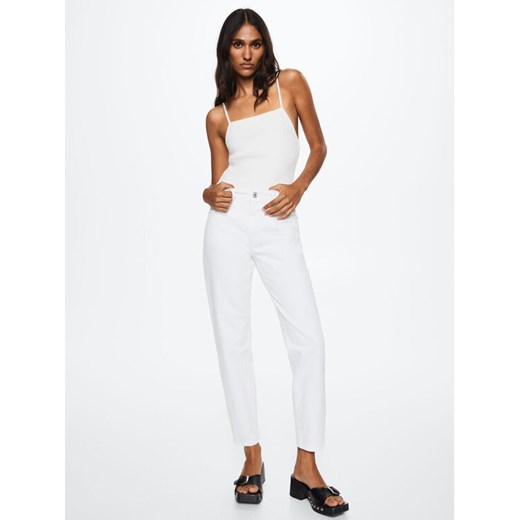 Mango Jeansy Mom 80 37010255 Biały Mom Fit Mango 46 wyprzedaż MODIVO