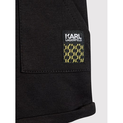 KARL LAGERFELD Komplet t-shirt i szorty sportowe Z98098 Biały Regular Fit Karl Lagerfeld 9M okazja MODIVO
