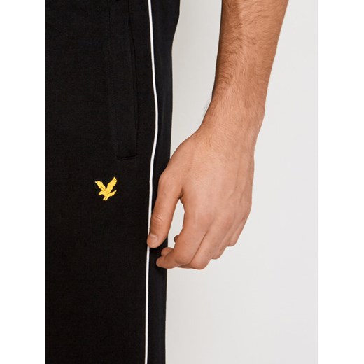 Lyle & Scott Spodnie dresowe Contrast TR1483SP Czarny Regular Fit Lyle & Scott XL MODIVO okazyjna cena