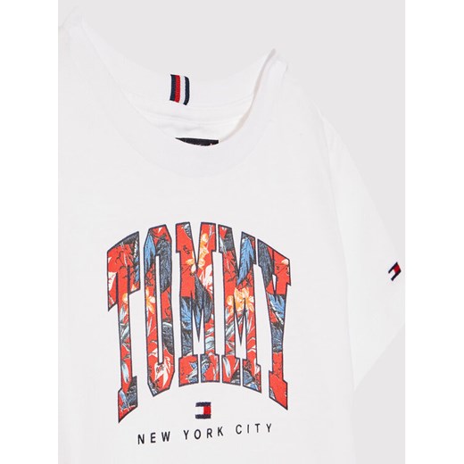 Tommy Hilfiger T-Shirt Tropical Varsity KB0KB07283 M Biały Regular Fit Tommy Hilfiger 7Y okazja MODIVO