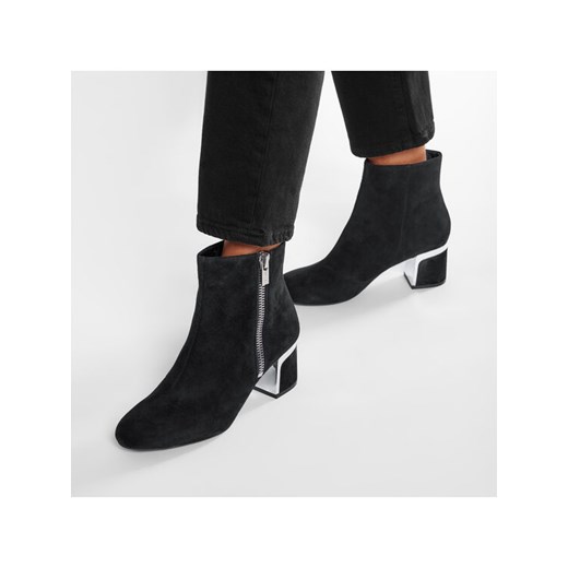 DKNY Botki Crosbi K3010505 Czarny 35 okazja MODIVO