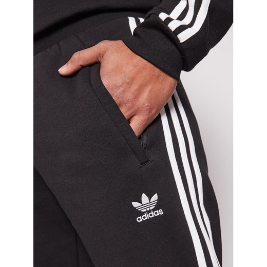 adidas Spodnie dresowe 3-Stripes GN3458 Czarny Fitted Fit XXL promocyjna cena MODIVO