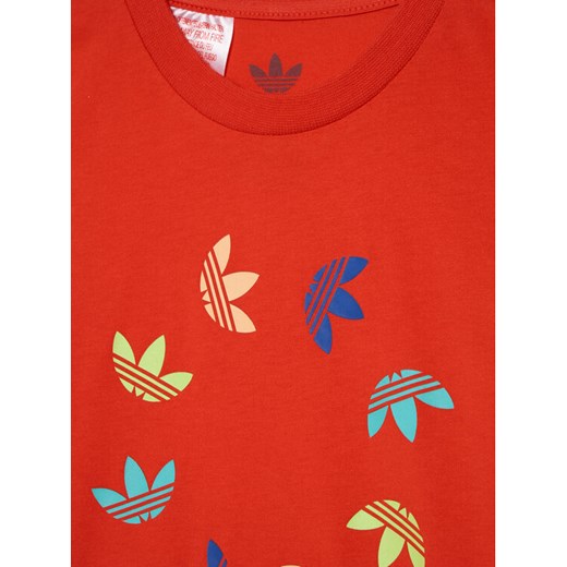 adidas Komplet t-shirt i szorty sportowe adicolor HE6853 Czerwony Regular Fit 6_9M wyprzedaż MODIVO