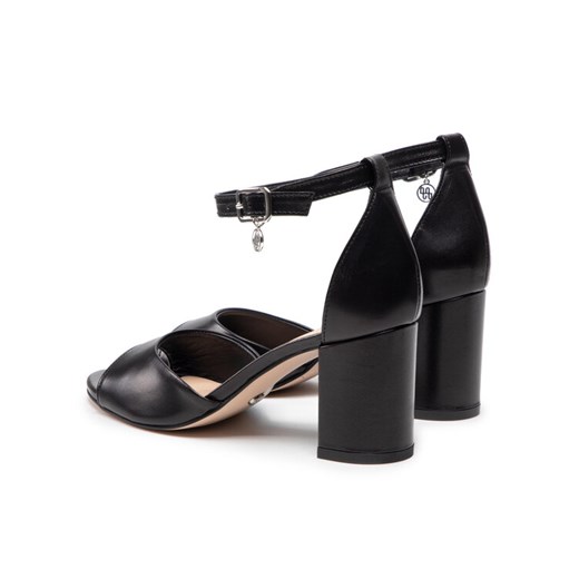 Solo Femme Sandały 82438-34-A19/000-07-00 Czarny 38 MODIVO wyprzedaż