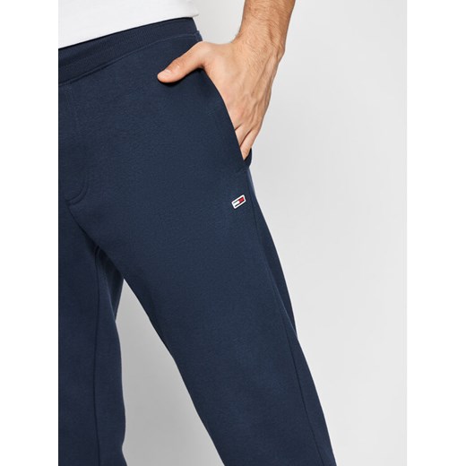 Tommy Jeans Spodnie dresowe DM0DM11163 Granatowy Slim Fit Tommy Jeans XL wyprzedaż MODIVO