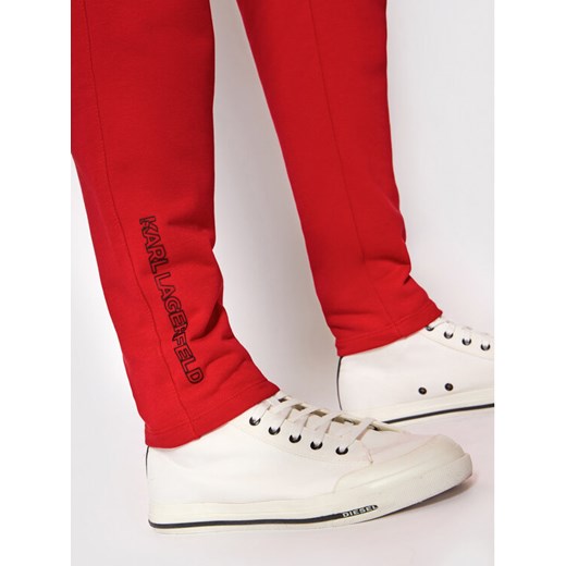 KARL LAGERFELD Spodnie dresowe 705080 512900 Czerwony Regular Fit Karl Lagerfeld L okazyjna cena MODIVO