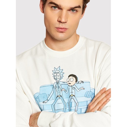 Wrangler Bluza RICK AND MORTY W6R1HN737 Biały Regular Fit Wrangler L okazja MODIVO