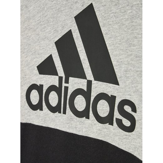 adidas T-Shirt B Cb Logo HC5649 Szary Regular Fit 9_10Y MODIVO